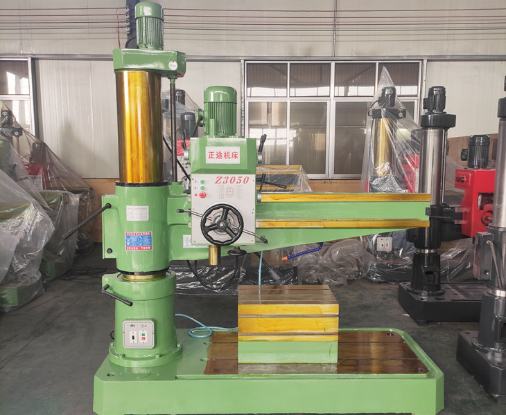 Z3050摇臂钻床