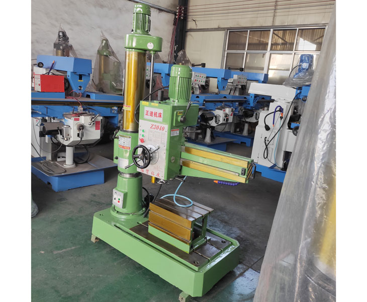 3040摇臂钻床