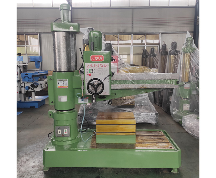 3050摇臂钻床
