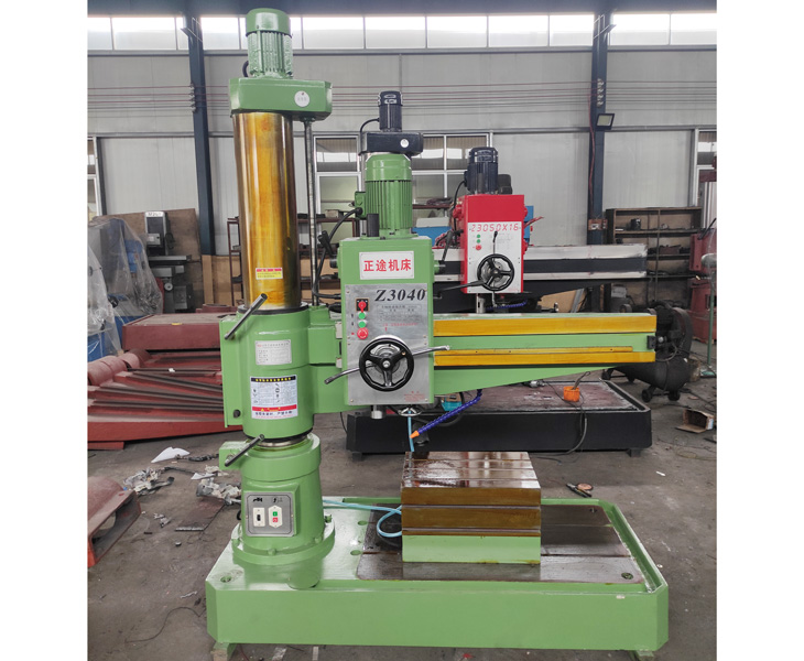 3040摇臂钻床