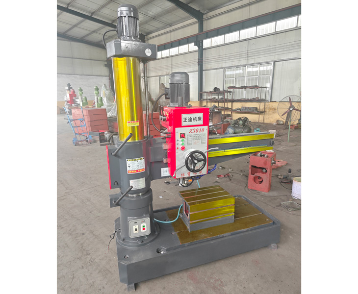 Z3040摇臂钻床